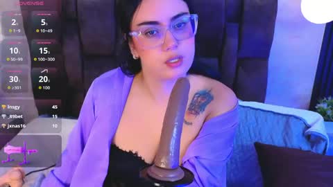 Victoria Andrade online show from June 1, 6:20 pm