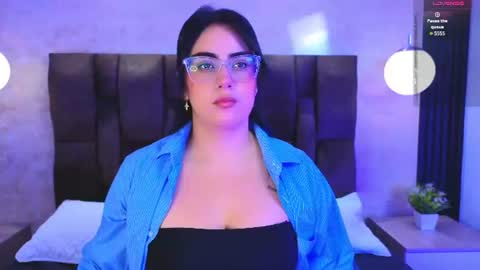 Victoria Andrade online show from June 9, 12:27 pm
