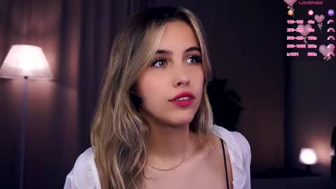 Anasteisha  Day Helen  Night online show from September 18, 7:29 pm