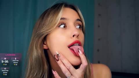 Anasteisha  Day Helen  Night online show from October 21, 7:39 pm