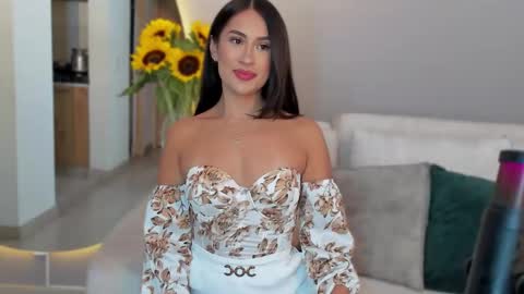 Vcitoria online show from January 25, 3:30 am