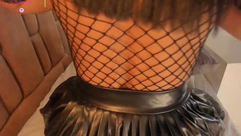 Victoria  online show from October 29, 5:47 pm