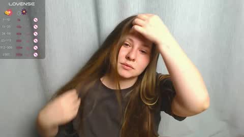 victoriassecrets_ online show from September 26, 9:34 pm