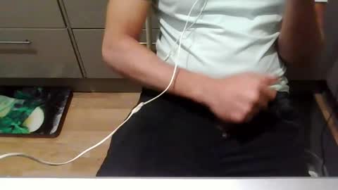 Snapshot of victorovichh chatting on January 19, 11:43 pm victorovichh online show from January 19, 11:43 pm