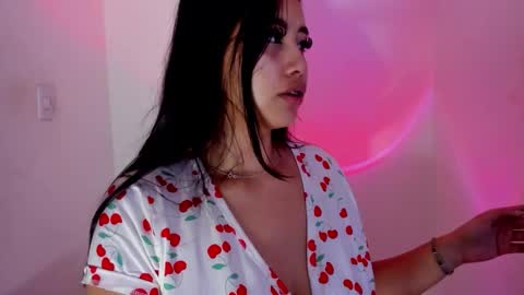 viioleett_cum online show from February 23, 1:24 pm