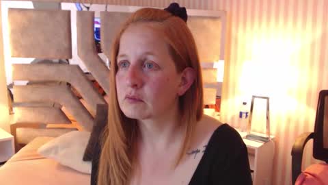 Violeta online show from January 16, 1:27 am