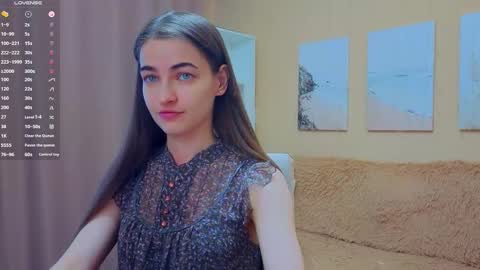 vikiberry online show from February 28, 8:07 am