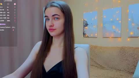 vikiberry online show from April 17, 10:06 am