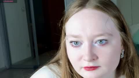 Vikki online show from December 2, 12:03 pm