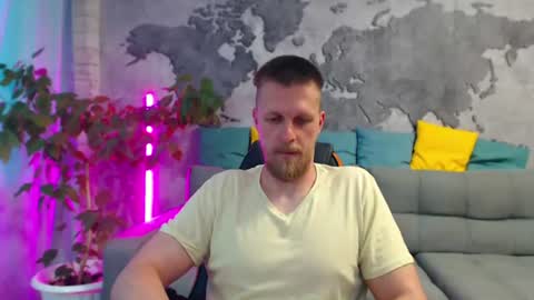 vikingchrisss online show from July 12, 11:24 am
