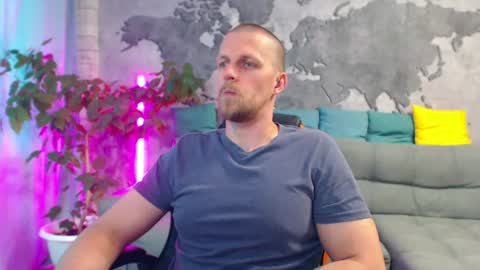 vikingchrisss online show from July 22, 11:12 am