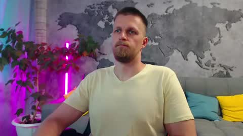 vikingchrisss online show from July 6, 10:34 am