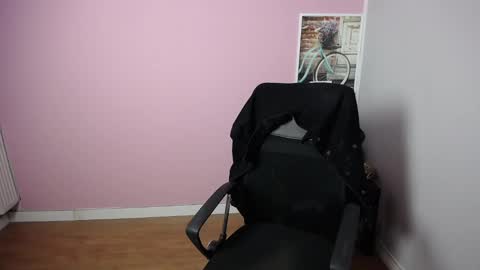 Snapshot of viktoria_lovely chatting on March 11, 6:30 am viktoria_lovely online show from March 11, 6:30 am