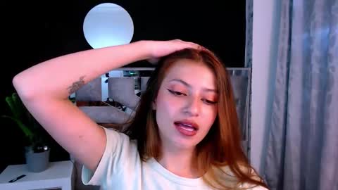 viky_evanss online show from April 4, 2:46 pm