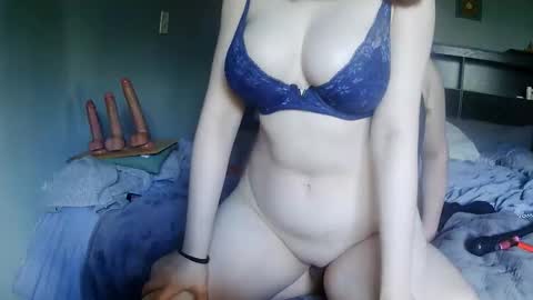Vileshawtyy online show from June 10, 9:35 pm