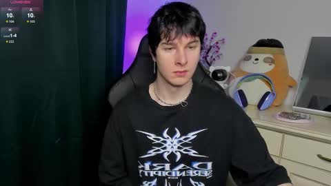 Vincent Strong online show from February 25, 7:56 am