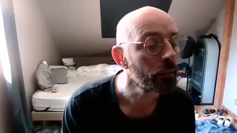 vins online show from March 20, 10:20 am