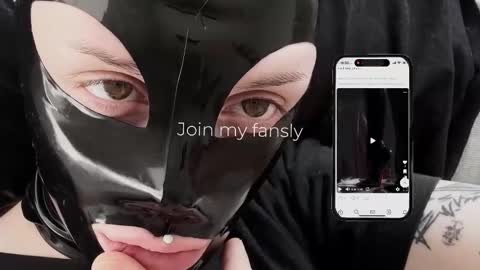 Diva Silvia online show from November 10, 4:10 pm