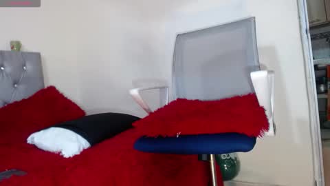 vinzent_lafed_ online show from September 30, 6:02 am