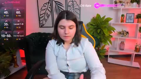 Snapshot of viola__shy chatting on February 22, 4:18 am Viola online show from February 22, 4:18 am