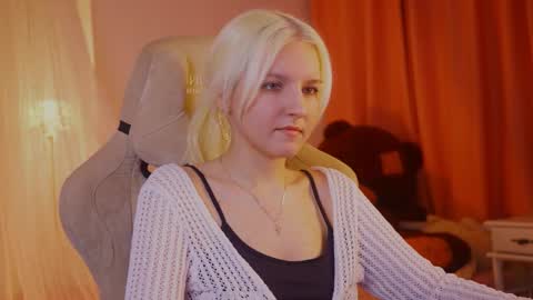 violamore online show from May 22, 5:42 pm