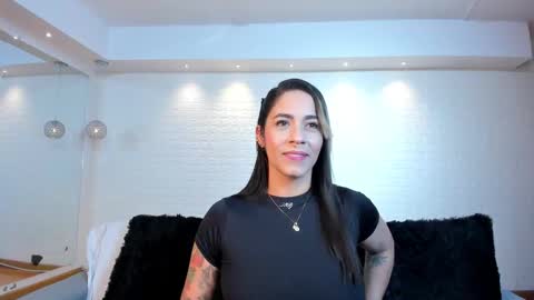 Violett  Everyday From 0530 to 1430 Col Time online show from October 25, 11:20 am