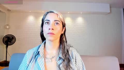 Violett  Everyday From 0530 to 1430 Col Time online show from February 26, 10:38 am