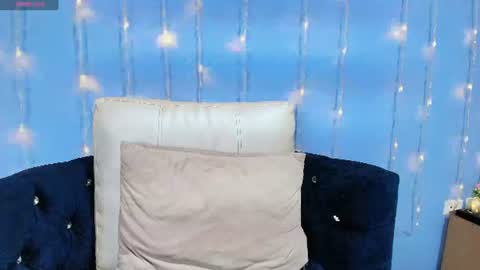 KARLA GAEZ online show from June 25, 5:45 am