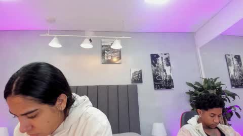 Violet and Myers online show from November 14, 12:51 pm