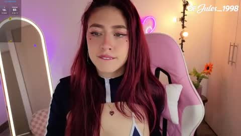 violet online show from May 22, 6:47 pm