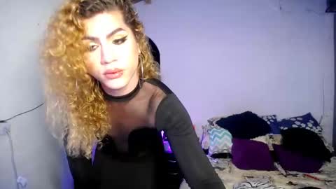 violet_hyuga online show from November 16, 3:08 am