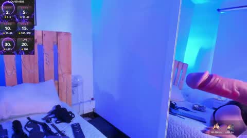 Violet Jones online show from May 14, 4:27 pm