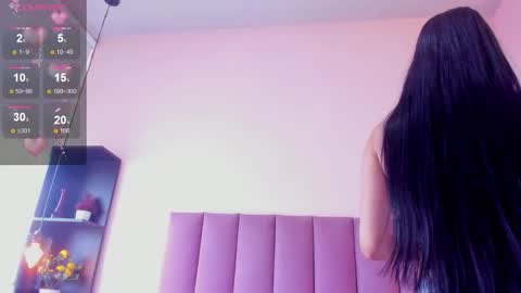 violet online show from March 9, 12:32 pm