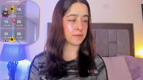 Violet Nova online show from March 25, 11:39 am