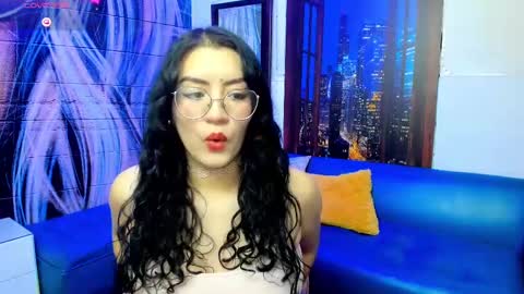 Snapshot of violeta_diazz chatting on February 28, 9:12 pm     online show from February 28, 9:12 pm