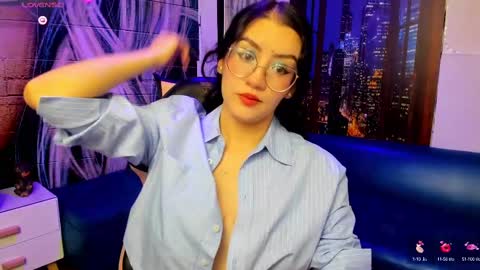 Snapshot of violeta_diazz chatting on February 11, 9:14 pm     online show from February 11, 9:14 pm