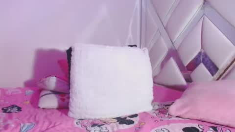   VIOLETA   online show from December 3, 12:13 pm