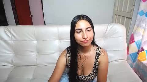 violeta_rouses online show from March 2, 9:32 pm