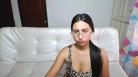 violeta_rouses online show from April 12, 3:16 pm