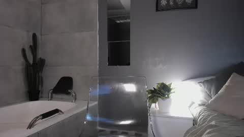 violetaa_moore online show from July 17, 2:41 pm