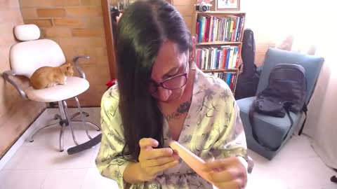 Snapshot of violetagomez_co chatting on September 22, 5:17 pm Violeta Gmez online show from September 22, 5:17 pm