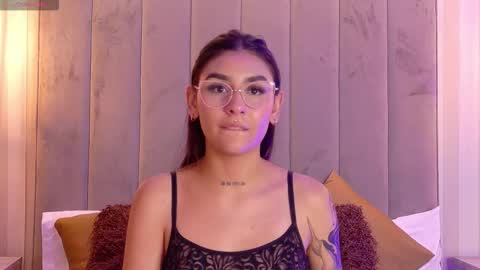 Cute Violet online show from September 19, 2:48 am