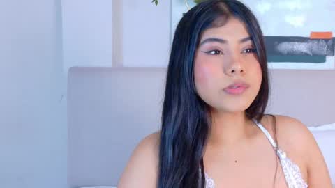 Violet online show from June 5, 7:30 pm