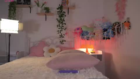 violeth___ online show from July 28, 11:17 am