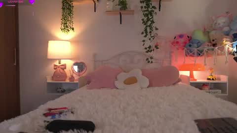 violeth___ online show from June 15, 10:07 am