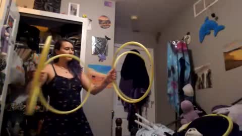 Violet Hooper online show from July 18, 6:59 am