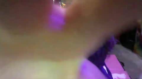 Violet Hooper online show from May 27, 5:48 am
