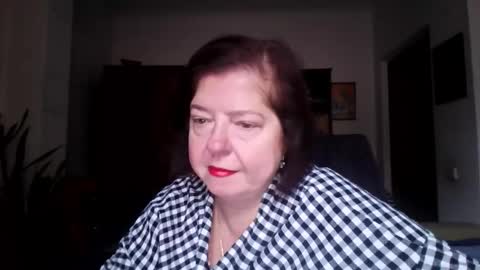 violetpulse online show from December 5, 9:30 am