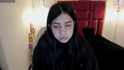 Snapshot of violetsmith_3 chatting on October 22, 11:34 am Violeta  online show from October 22, 11:34 am