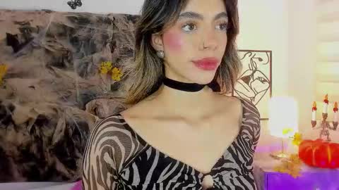 Violetta Ficher online show from October 22, 7:11 am